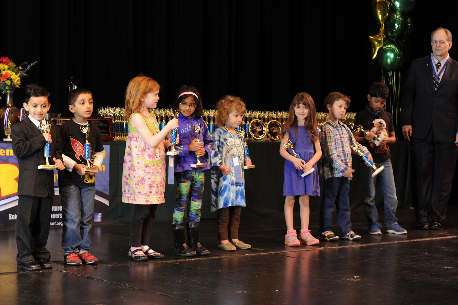 Science Fair 2016-04-02 by Mike Bay D3S  184