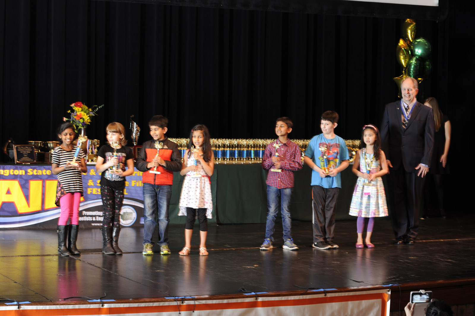 Science Fair 2016-04-02 by Mike Bay D3S  197