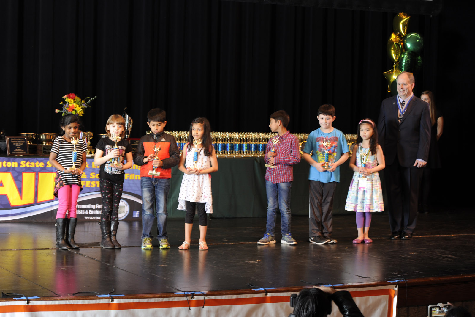 Science Fair 2016-04-02 by Mike Bay D3S  198