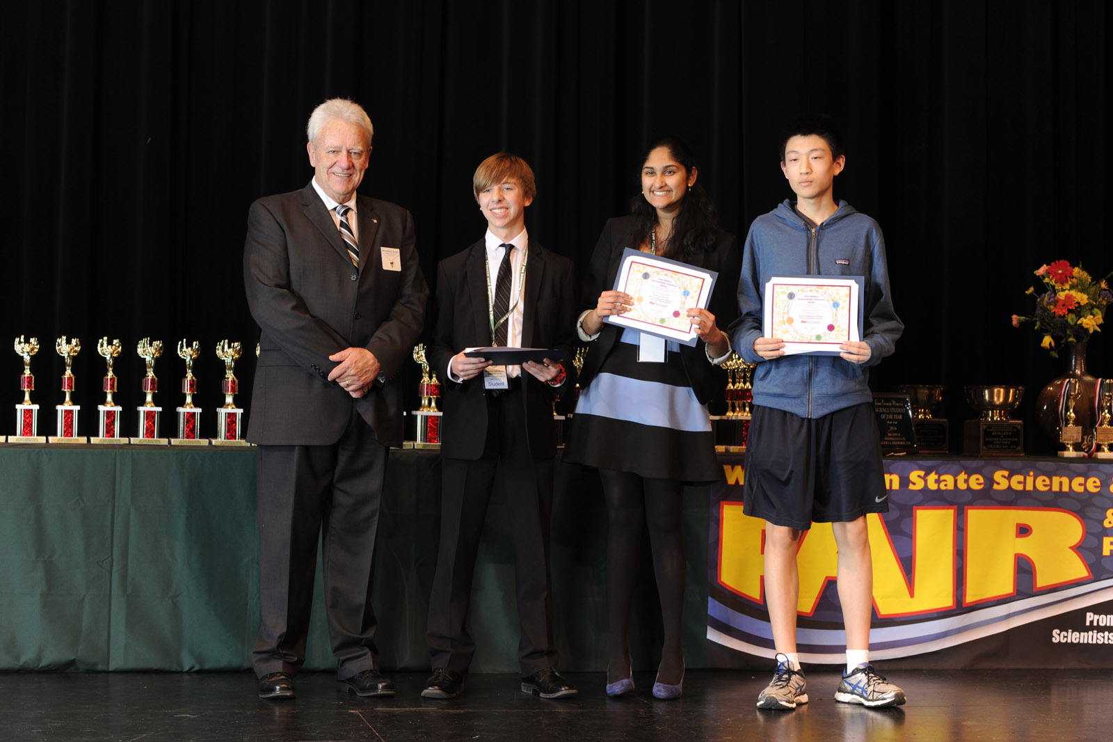 Science Fair 2016-04-02 by Mike Bay D3S  543