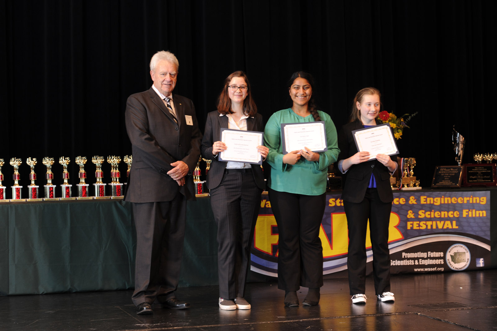 Science Fair 2016-04-02 by Mike Bay D3S  565