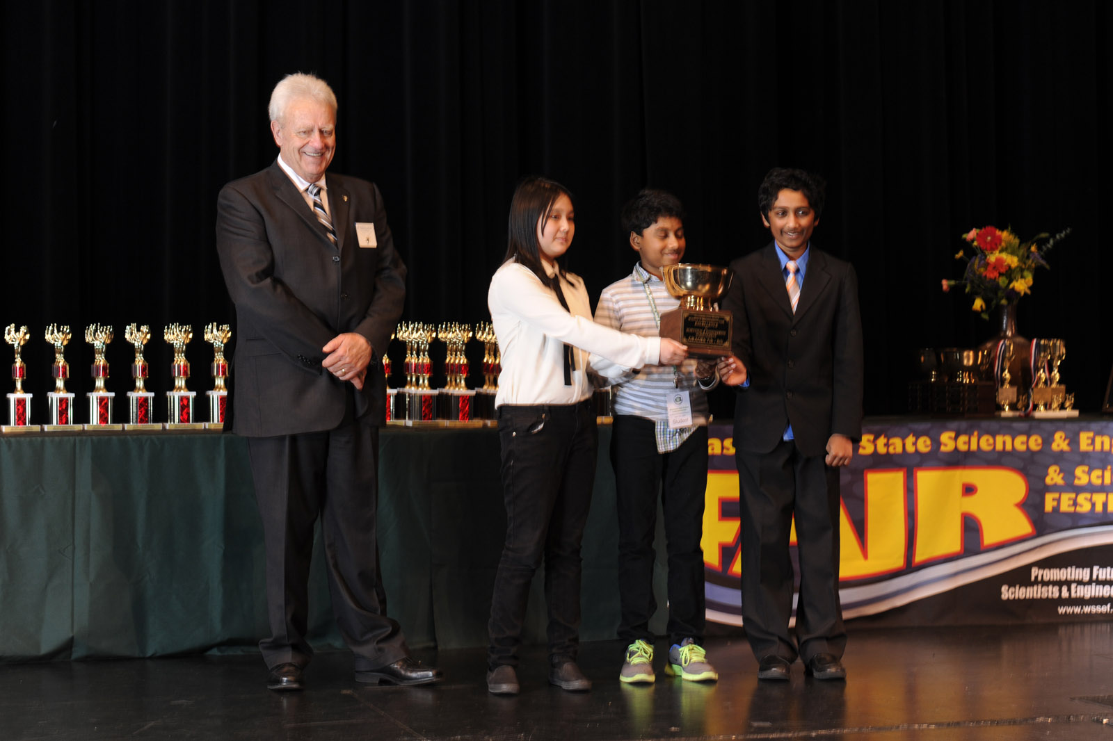 Science Fair 2016-04-02 by Mike Bay D3S  593